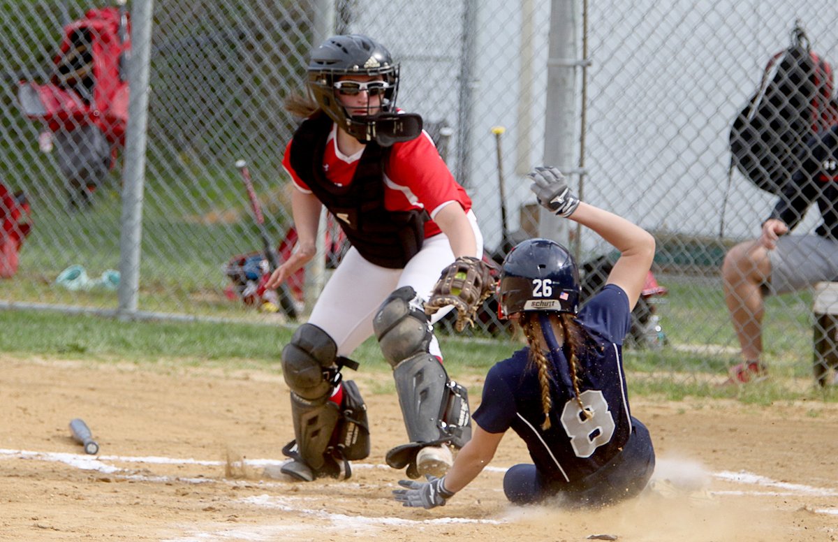 JerseyAlPhotos's tweet photo. #Softball is on the menu today for those #MissingSpringSports. Here are some photos from the Delsea (@delseaathletics) vs. GCIT (@GCITAthletics) game played on April 23, 2019. Full game gallery is here: https://t.co/cYcTSApZDG https://t.co/EI5zEho7AG