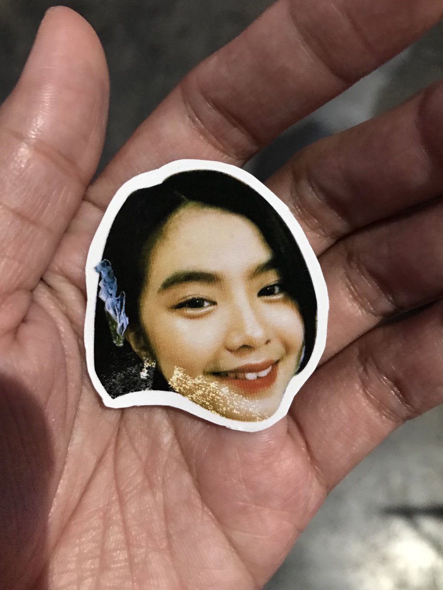 gwenny_fanboy's tweet photo. First freebie na nakuha ko sa first event na naattendan ko last yr as mnloves <3 1st day 365 hse
#2ndColorfulYearWithColeen #MNL48 #MNL48Coleen #Coleenfinity #ChooseCoco https://t.co/Pk5mdSGYbg