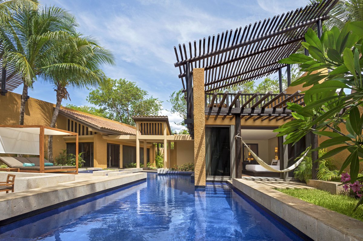 #MeetMeinMayakoba | We are so thankful for the overwhelming response in our giveaway. We’ve decided to do it again, this time a three-night stay at <a href="/BT_Mayakoba/">Banyan Tree Mayakoba</a> 

Head to our Instagram (@ mayakoba) for more information on how to participate.