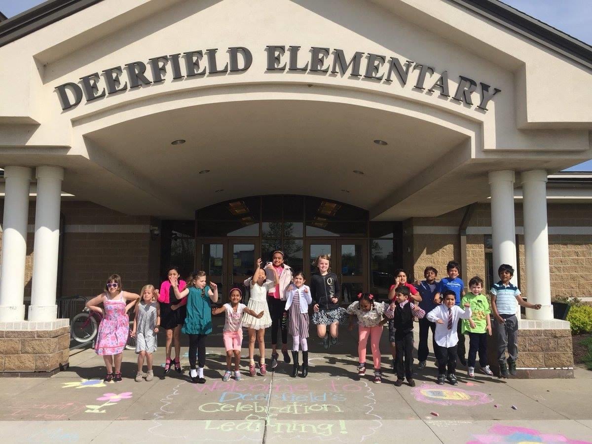 Stevenson2ndGr's tweet photo. D is for DEERFIELD, our home away from home, filled with leaders and learners! #NoviTogether #dfhappyclassrooms https://t.co/cUSJqt08zb