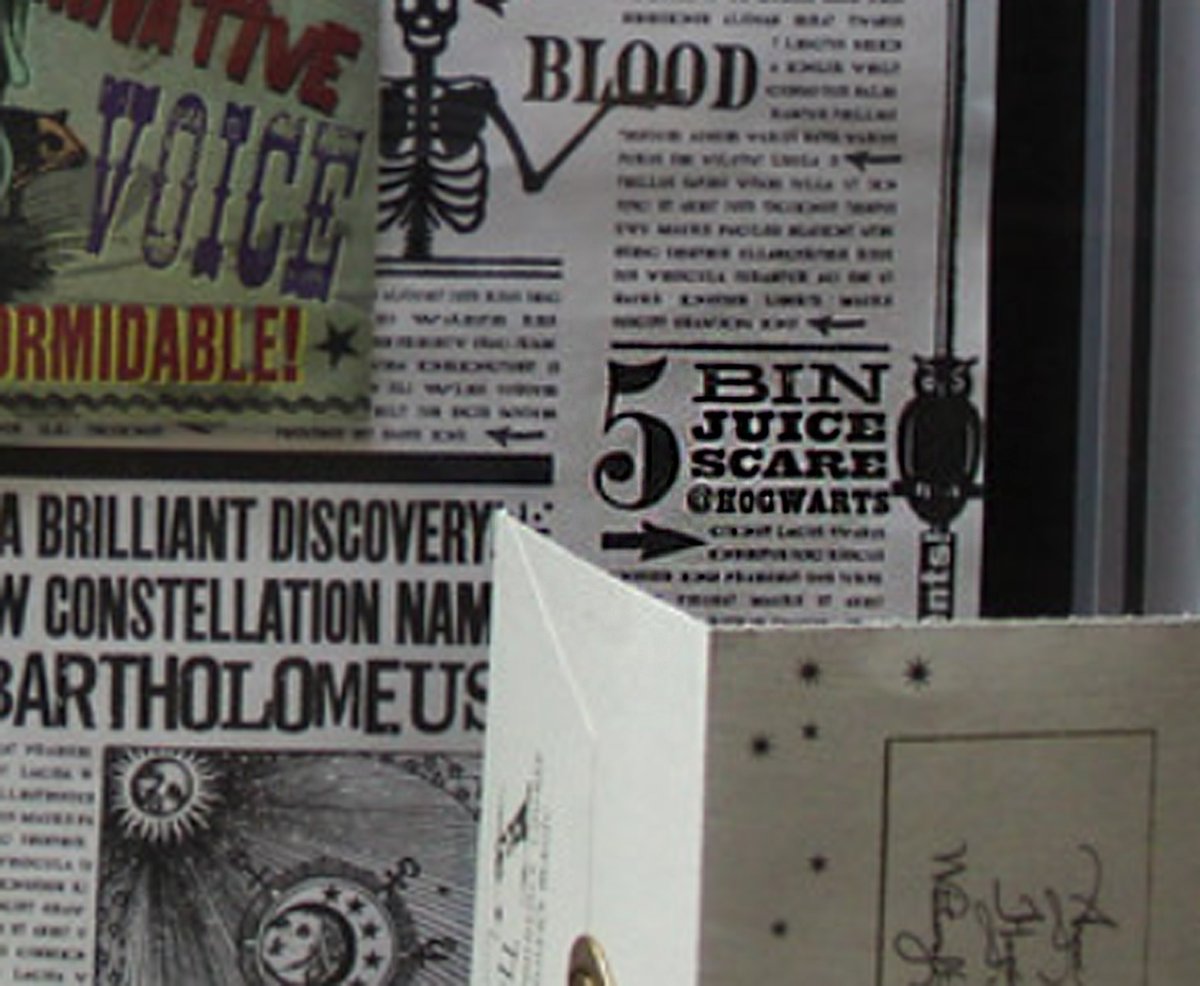 TipsyWizards's tweet photo. We recently discussed wizarding world snacks and Shelby found a headline in the Quibbler reading "Bin juice scare @Hogwarts" from @minalima so naturally we had to make a recipe! https://t.co/ZgaggAjJbY #binjuice #harrypotter #minalima https://t.co/wnHeGatxvS