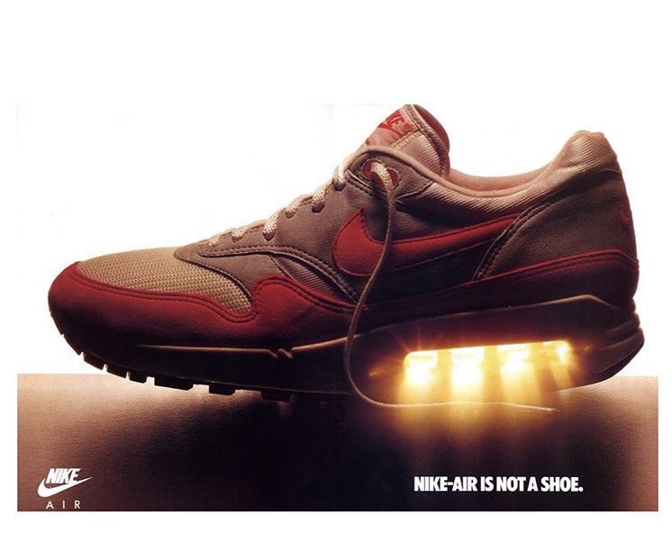 sneakerheadgame's tweet photo. The very first Air Max - Air Max 1 - 1987
 
It was the Centre Georges Pompidou in Paris to inspire Tinker Hatfield to expose the air cushioned sole. 
 
If If the AM 1 gave you superpowers what would they be?

#sneakerheadgame #sneakerhead #indiegame #sneakers #am1 #Nike #airmax https://t.co/kSiHhF5w8O