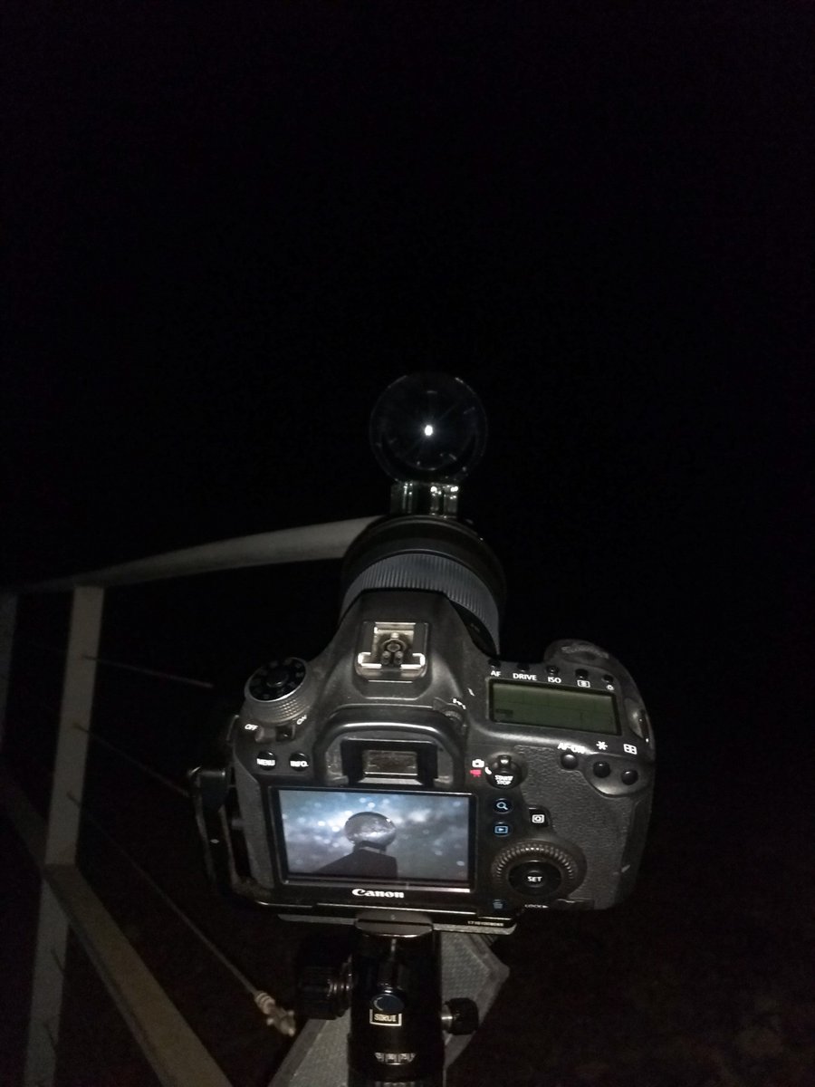 6/ At Paranal I found the perfect spot for this shot: I put the ball on top of one of the handrails of the entrance corridor to the residencia, and placed the camera on a tripod, slightly below the ball. That way I could point towards the Milky Way as it set in the West.