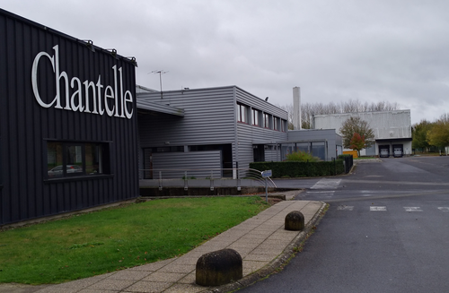FAQ_Logistique's tweet photo. Chantelle Lingerie élargit ses activités et devient producteur de masques à usage professionnel non sanitaire. Un défi majeur qui s’appuie sur une logistique efficiente et optimisée par les solutions de son partenaire historique,  SAVOYE @savoye4all

https://t.co/H3eSCPLClC https://t.co/6WgaA05kUx