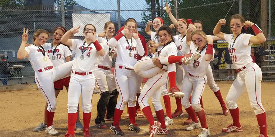 stlheatsc's tweet photo. #tbt to April 23, 2017 when the 13U Heat03 made waves by winning the 16U Kirkwood tourney.

The Heat03 went 6-0 that weekend &amp; outscored their opponents 61-11. After a 15-0 win in the semis, the girls sealed the championship with a 17-0 victory.
 
#missyou #GoHeat🔥 #staystrong https://t.co/ZMOSRJ6HQt