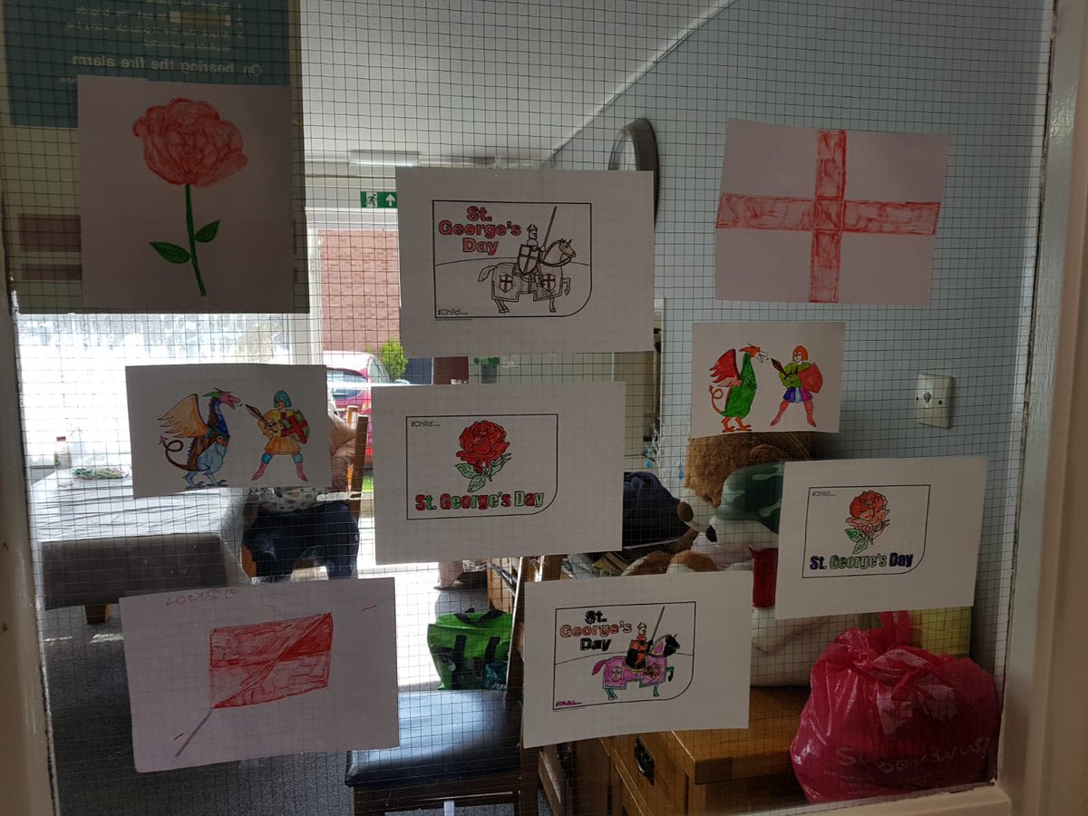 jaybarr_'s tweet photo. The lovely Art work and 🌈stones the @MidlandMencapUK Ludford citizens have created, look @DaveP_MMHOCO @DaveRogersMMCEO even the butterflies came to see what was going on 🌈👏🦋#StGeorgesDay #StayHomeSaveLives https://t.co/2tC2eH92Th