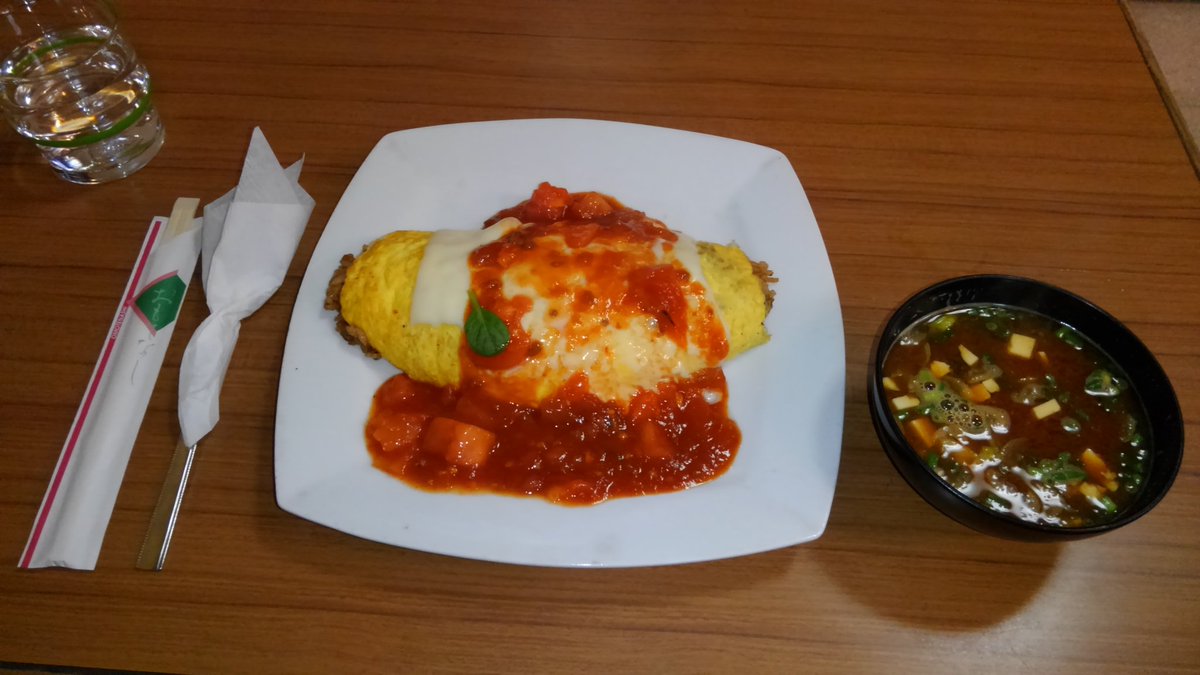 リバーズ Auf Twitter ラク亭っていう大正時代からある洋食屋があってどれ食べても美味しいので是非 リバーズ Auf Twitter ラク亭っていう大正時代からある洋食屋があってどれ食べても美味しいので是非