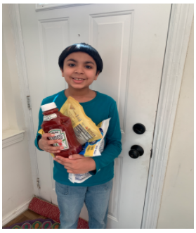 MsKelly5678's tweet photo. We love our Earth! Check out the 4th graders participating in the "Fearless Kids Around the World-Solving a Community Problem" Project! @teamhillside #StayHome #GroceriesforNeighbors #Recycle #NHPGCP #ProudTeacher #EarthDay https://t.co/HrFpUVdgJN