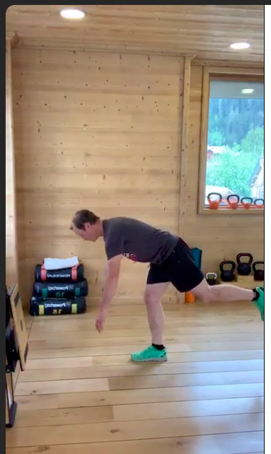 LCDSChamonix's tweet photo. #LIVE #RunFit class #StayAtHome #StaySafe #NeverStopChamonix - https://t.co/evXkU0uNyk https://t.co/orwnqdn88D