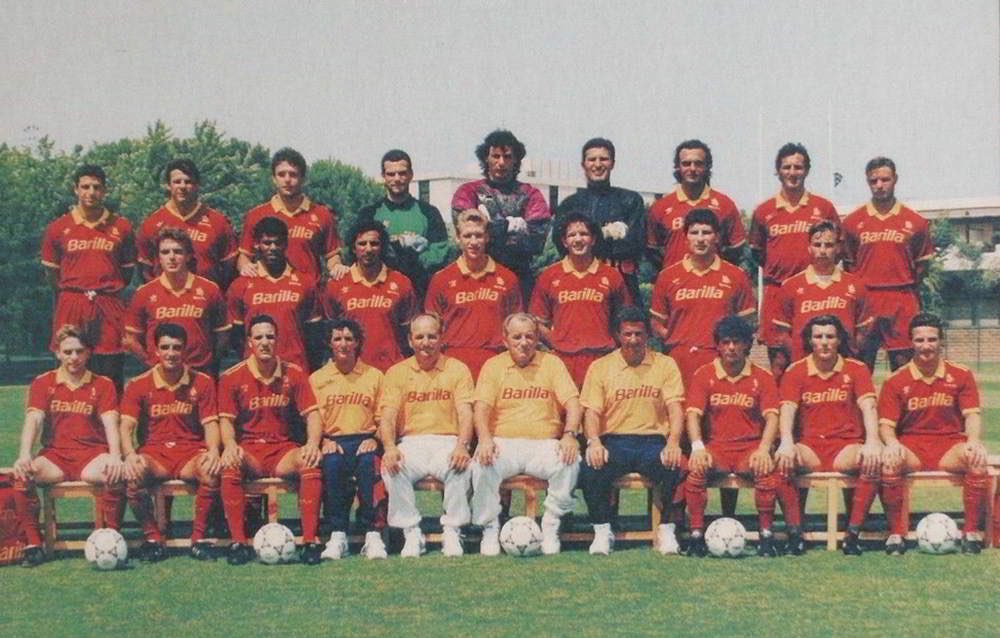 Day 16. It’s hard keeping up with what I have posted now. This is the C4 team and Peter Brackley showcasing Roma v Milan in 92/93  Enjoy 