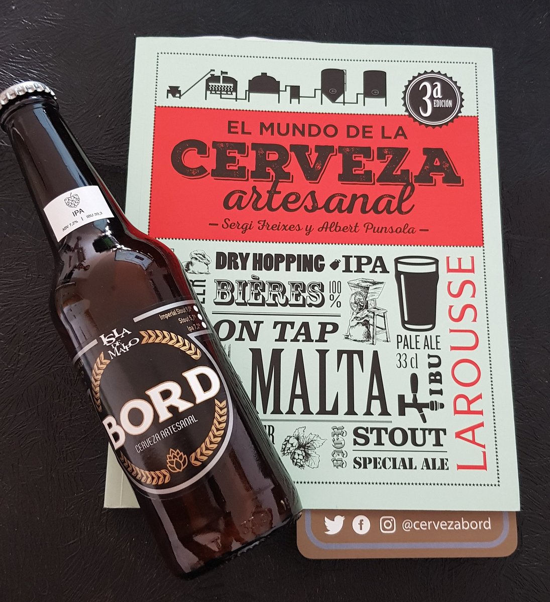 KnaRunners's tweet photo. No podía faltar
 "El mundo de la cerveza artesanal"
#DiaMundialDelLibro @cervezabord https://t.co/2NnTZAv8lk