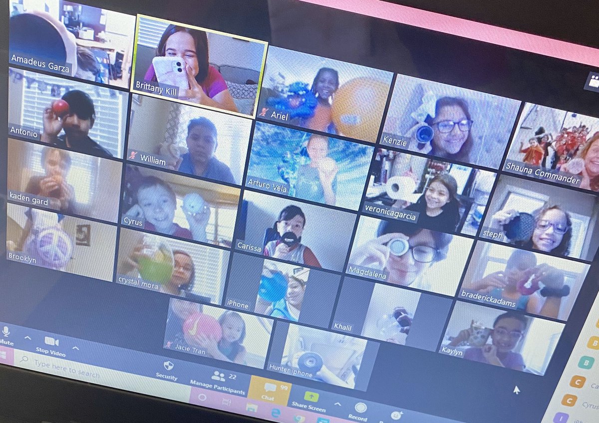MrsKill3rd's tweet photo. Virtual scavenger hunt during todayโs class meeting! #SomethingThatIsRed #TVRemote #SomethingRound https://t.co/1hlq8xdKYP