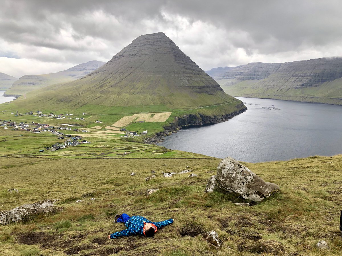 kristiinlondon's tweet photo. @Liam_Ball92 The #green of the #FaroeIslands is like no other #colourgames https://t.co/XXkNE6VoeI