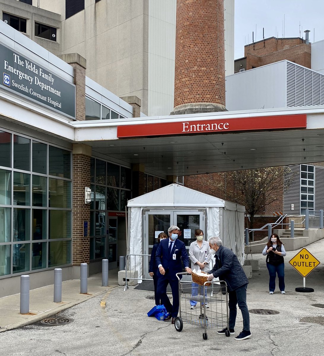 RahmEmanuel's tweet image. Today Amy and I packed and delivered @pachasoap basket of #selfcarekits to our frontline workers at @UIHealth, @SwedishChicago Hospital, Stroger Hospital @CookCtyHealth, and Schwab Rehabilitation Hospital @SinaiChicago.