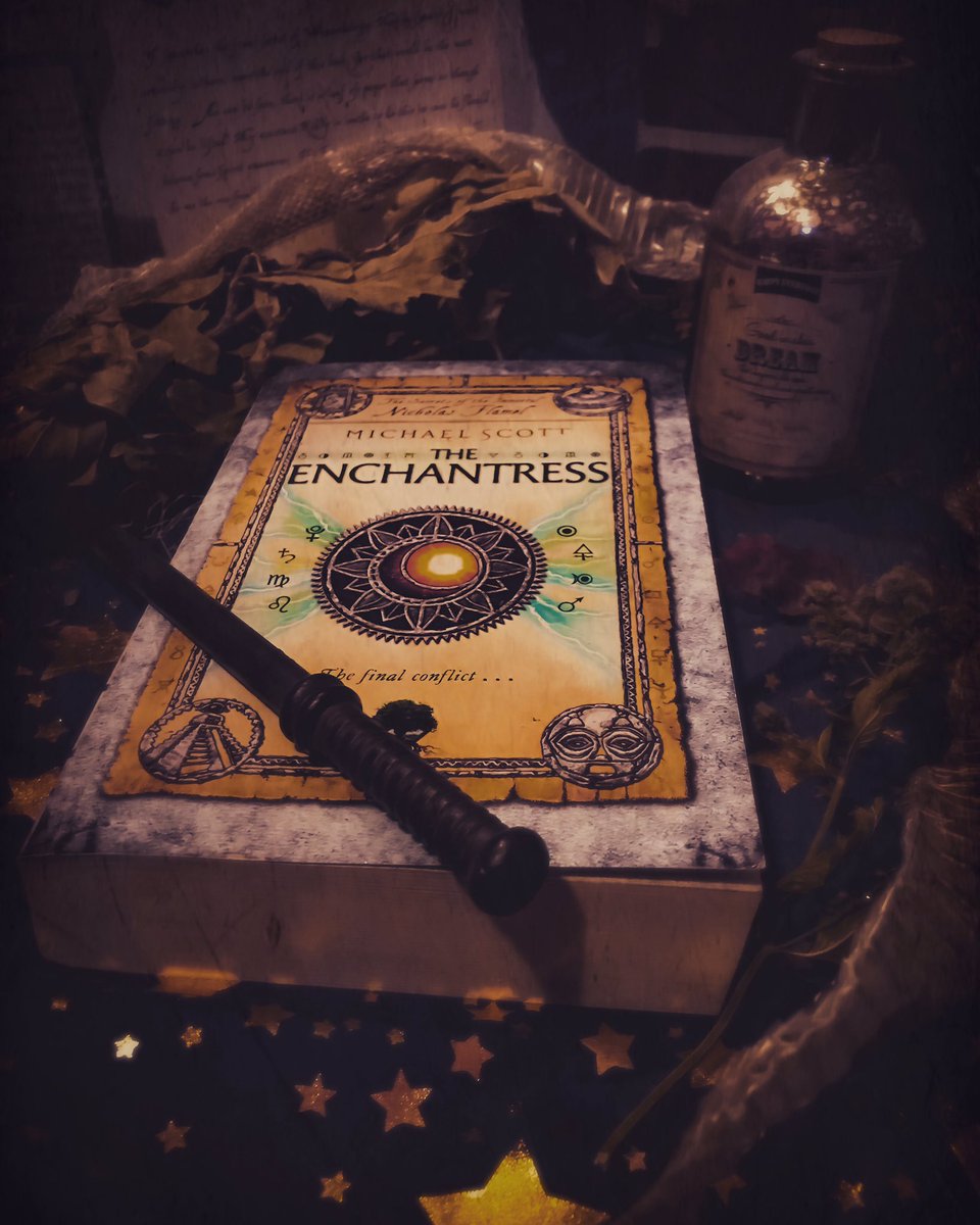 Andrew131092's tweet photo. Thank you @flamelauthor for such an amazing story 🤓📚❤️ https://t.co/YFqrXVbAkH