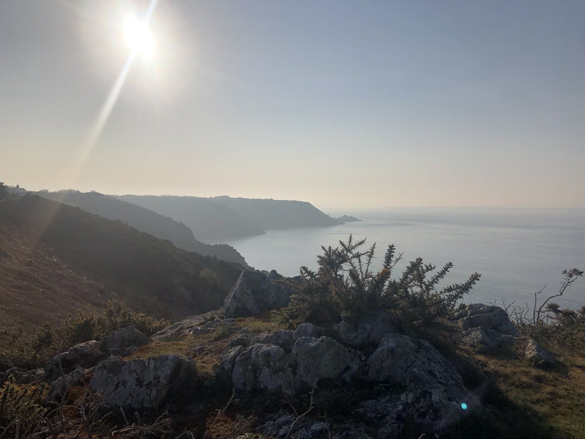 Stunning view at tonight’s evening walk out with the freak dog.  Silent on the north coast of #jerseyci