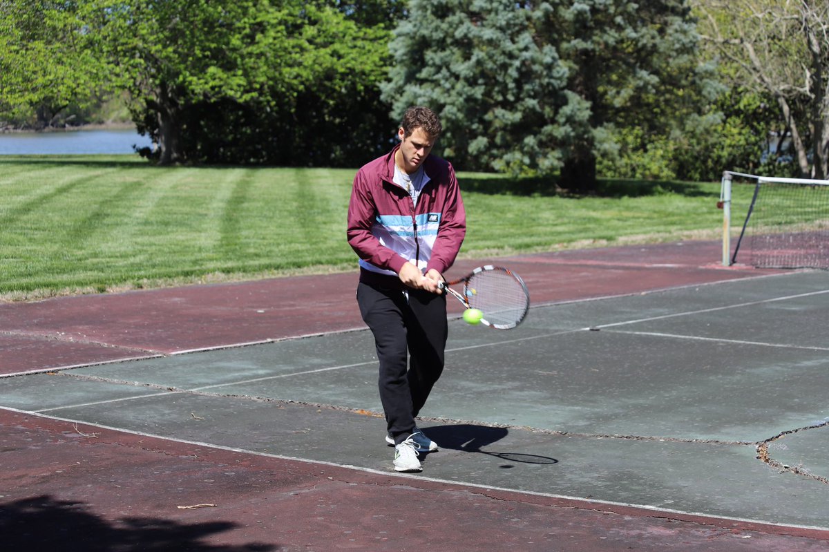 AragoneJC's tweet photo. Day 1 of quarantine “that court is not playable” Day 40 of quarantine “I’ve never seen anything more beautiful in my life, she’s perfect”
@ATPChallenger @atptour #tennisathome https://t.co/qnvp2sfsJ0
