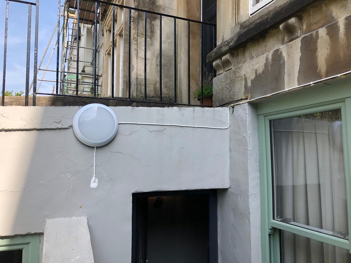 TABayliselecLtd's tweet photo. A small lighting job completed for @yourapartmentuk in Bristol, lighting was very much needed to the entrance of this basement apartment. #led #ledlights #ledlighting #Ansell #lightingcontrol #TABES #Bristol #servicedapartments #fireclips #NICEIC #approvedcontractor #18thedition https://t.co/cusQq7aDLs