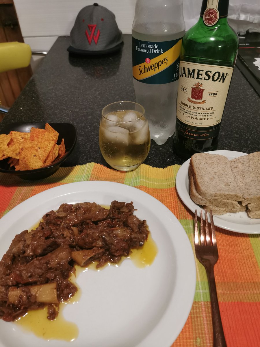 TandoManana's tweet photo. #DinnerServed Irish Lamb Stew, just in time for Cyril Address. There's nothing like a hearty stew to ease the pain and warm your bones on a frigid April night. #MasterChefClass
BONA PETTIT 🇿🇦🍽️🥃📺 https://t.co/JhGIuVMWMx