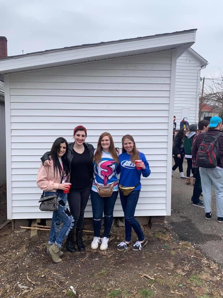 nooooooKT's tweet photo. Freshmen —> Seniors 
I am sad at how fast this went and also sad I couldn’t spend my last semester completely on campus. Really going to miss this place but blessed for all of the memories I made! #OHIOseniorweek20 @ohio_2020 @ohiou https://t.co/koP7X1I2u2