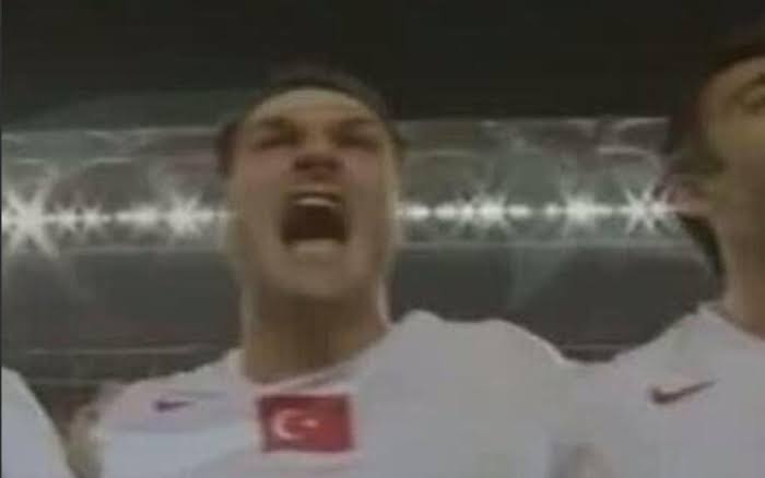 ulasarr's tweet image. Mood