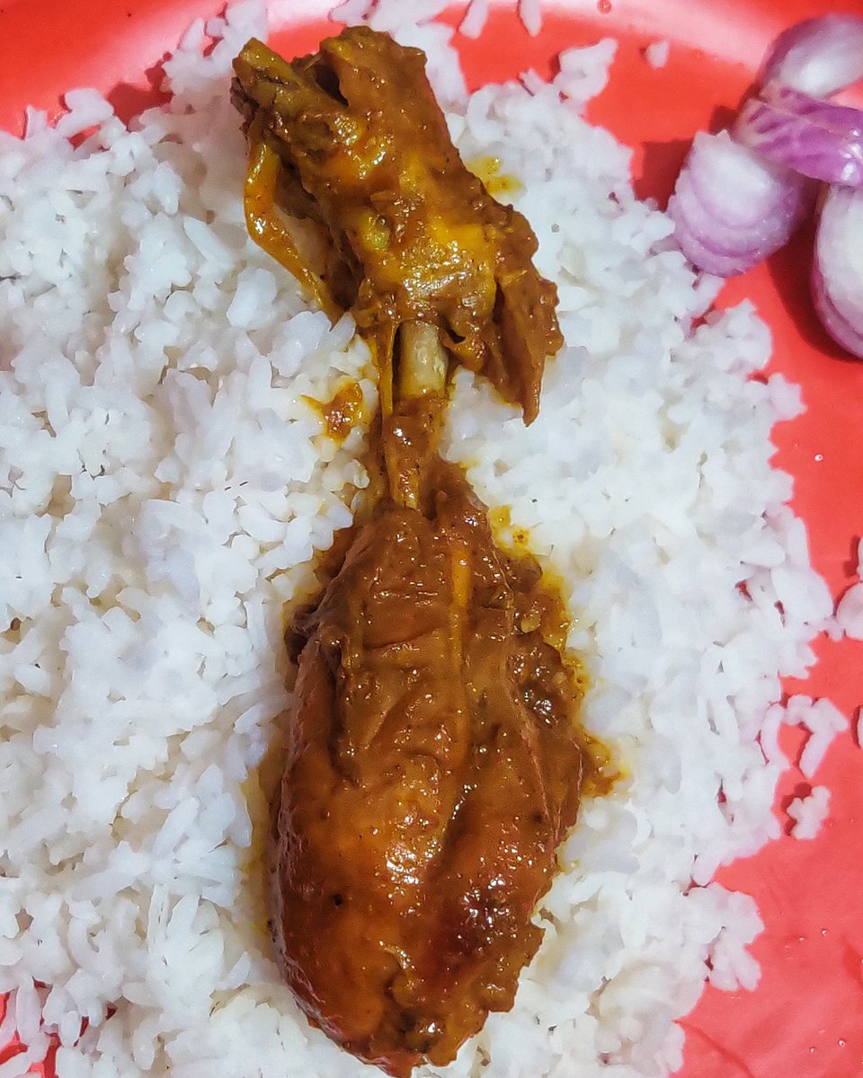 TweettoPR's tweet photo. The Best Comfort Food #Rice #chicken #StayHome #CookChicken #StaySafe https://t.co/UHOgqeyHWU