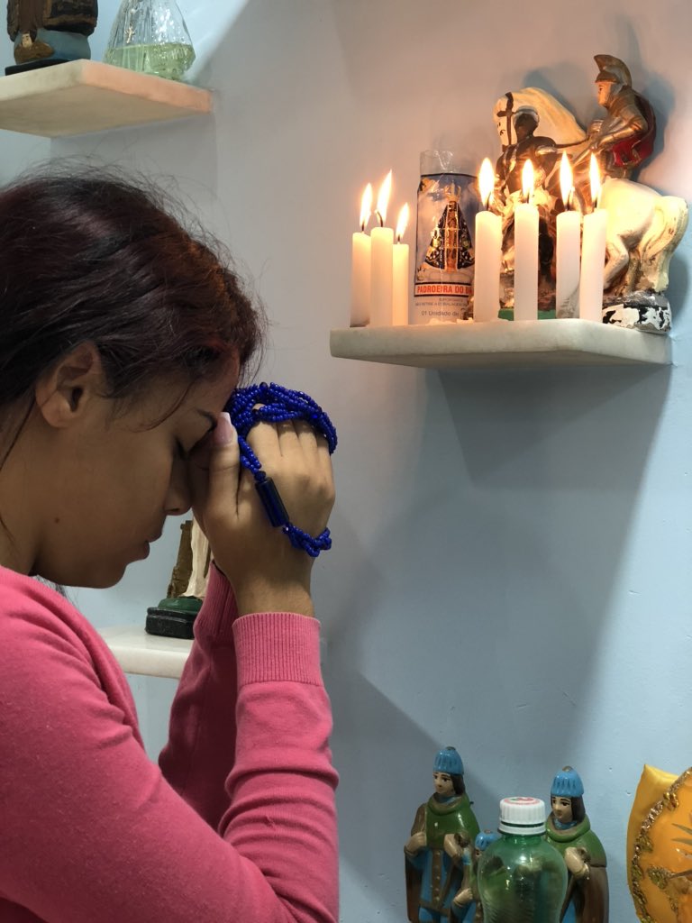 JheniferDutra's tweet photo. Hoje a palavra do dia é GRATIDÃO ⛓⚔️🛡 To de corpo fechado com as armas de Jorge o bom da vida é viver (e você me concedeu uma nova chance ) que os inimigos tenham mãos e não me peguem e tendo olhos o meu corpo não enxerguem. https://t.co/qPuMMbVnV4