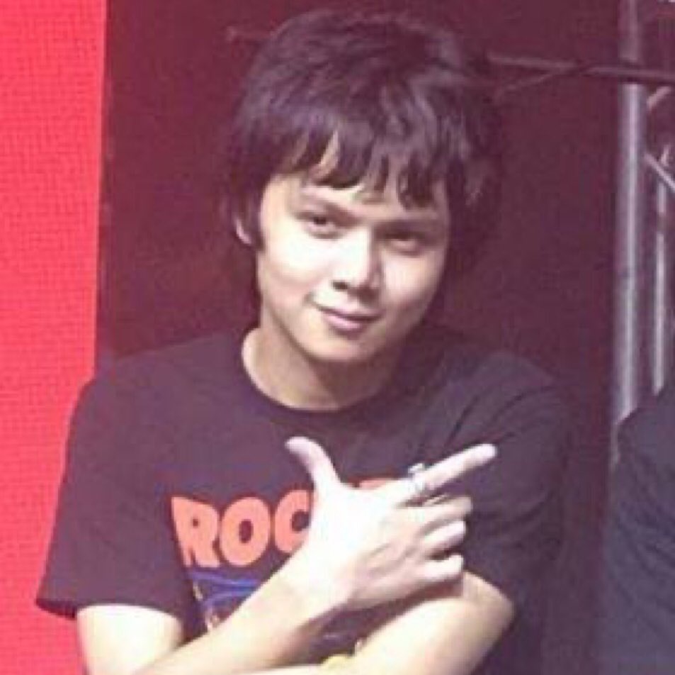 claudineburrito's tweet photo. i see no difference...😳 @zildbenitez https://t.co/3K7Y4hI8bM