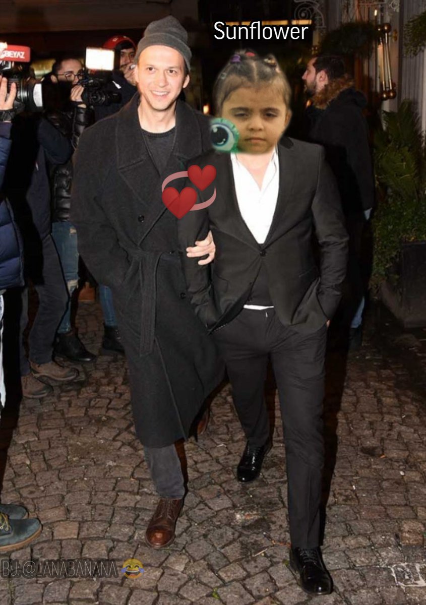 suetologgoda's tweet photo. I realized that I can't be at odds with you for long, Cvetochek 🌺 @sanane2you
  And I did it for our truce 🥰🤝
I even created a tag for your couple 
#OnSun #SelUn 💞 https://t.co/CqdTiMORzv