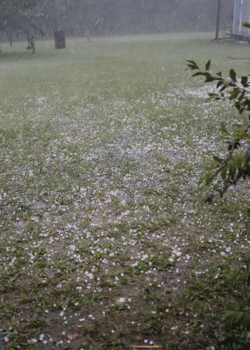 ConnerSelph's tweet image. Hail in Waycross @wjxt4