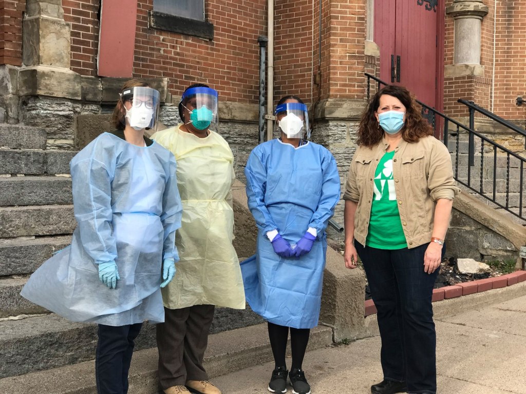 What homelessness taught the CDC about PPE (poor people’s environments) elimstrongtowershelters.org/2020/04/23/wha…