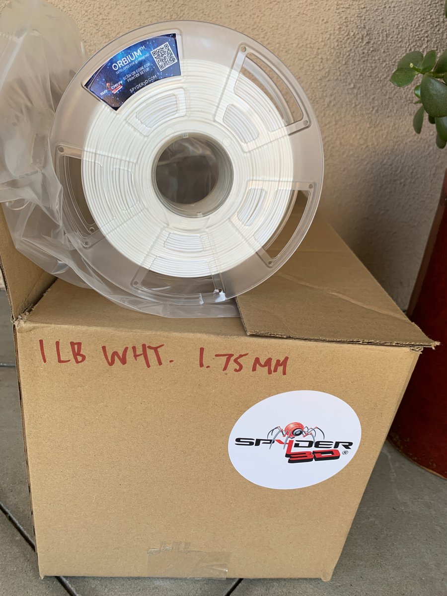 Spyder3D's tweet photo. Shout-out to all the #OC #PPE makers who came by today to pick up our donation spools, and a very special thank you to Julie Escala from the @OCDeptofEd and Sarah Pizzarusso for helping to distribute additional #filament! https://t.co/7RjnwiOZax