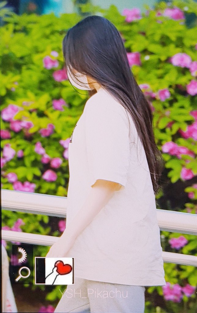 200424 새옷이니
#여자아이들  #아이들 #G_IDLE 
#슈화 #SHUHUA #葉舒華