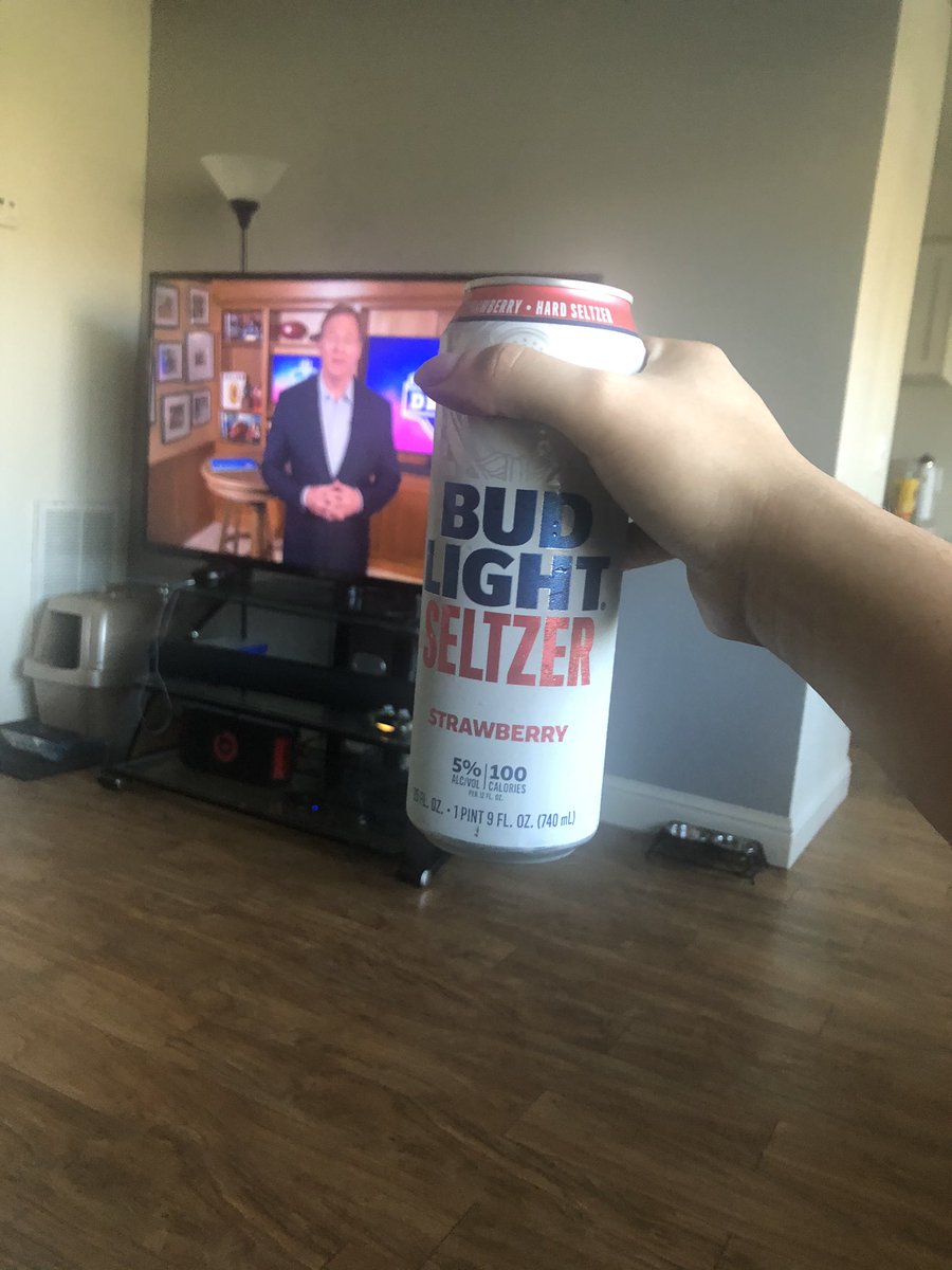 dvargas_jpg's tweet image. #BooTheCommish just doing my part