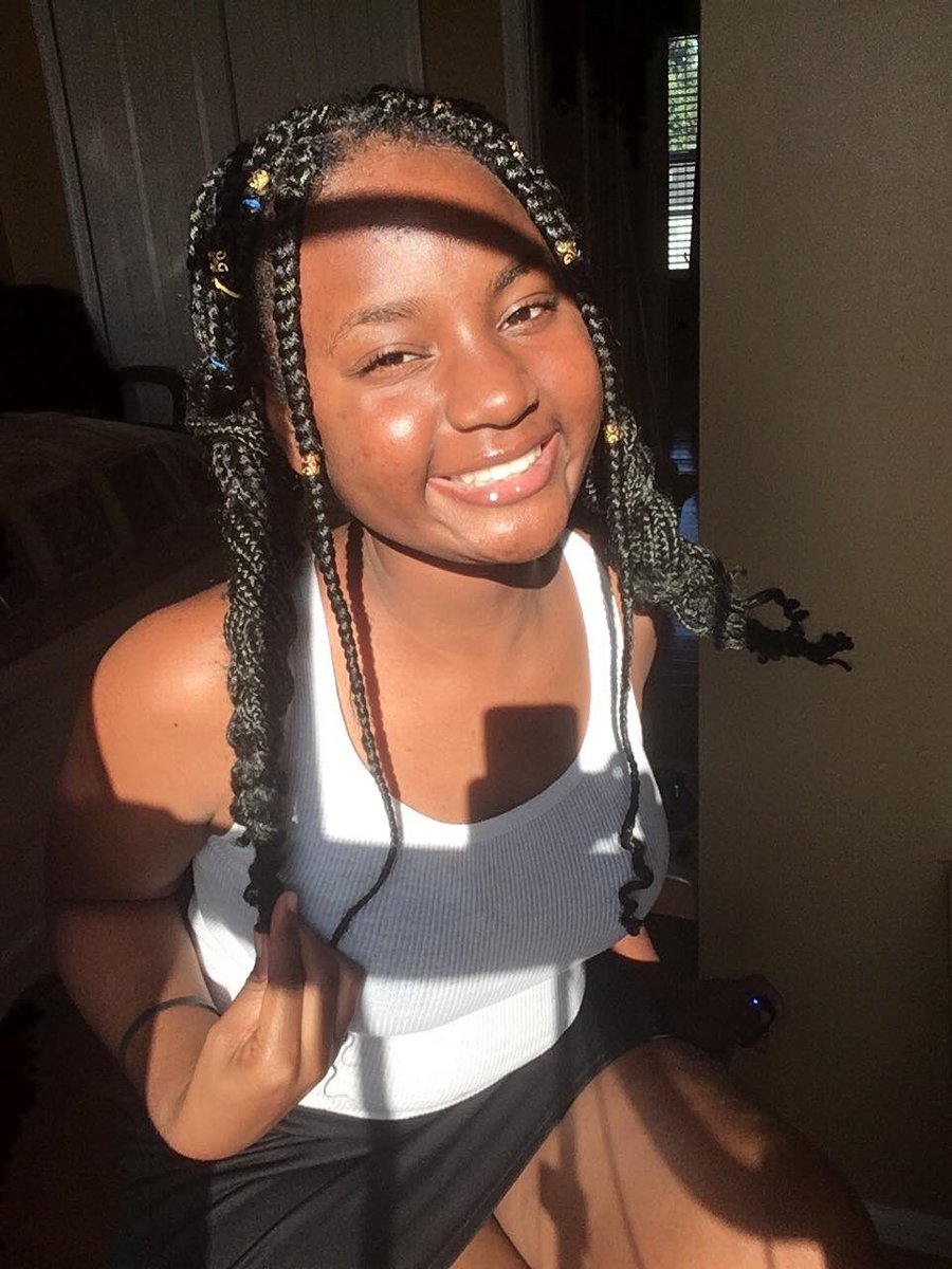 JPerrinea's tweet photo. Nature’s Art 🎨💕 #Melanin #BlackGirlMagic #NaturalBeauty #sunkissed #viral #ThrowbackThursday #SummerVibes https://t.co/PjaIhkoXy5