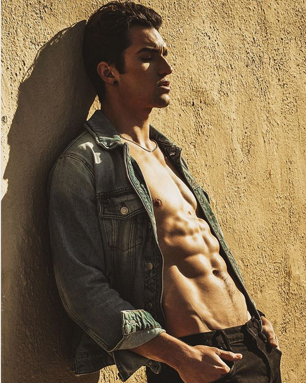 MrPeaksNValleys's tweet photo. #ThrowbackThursdayInterview with Keegan Argo by @ChrisChasePnV. FREE feature...click here: https://t.co/vT4sXgruJi https://t.co/C7WAJqq3H4