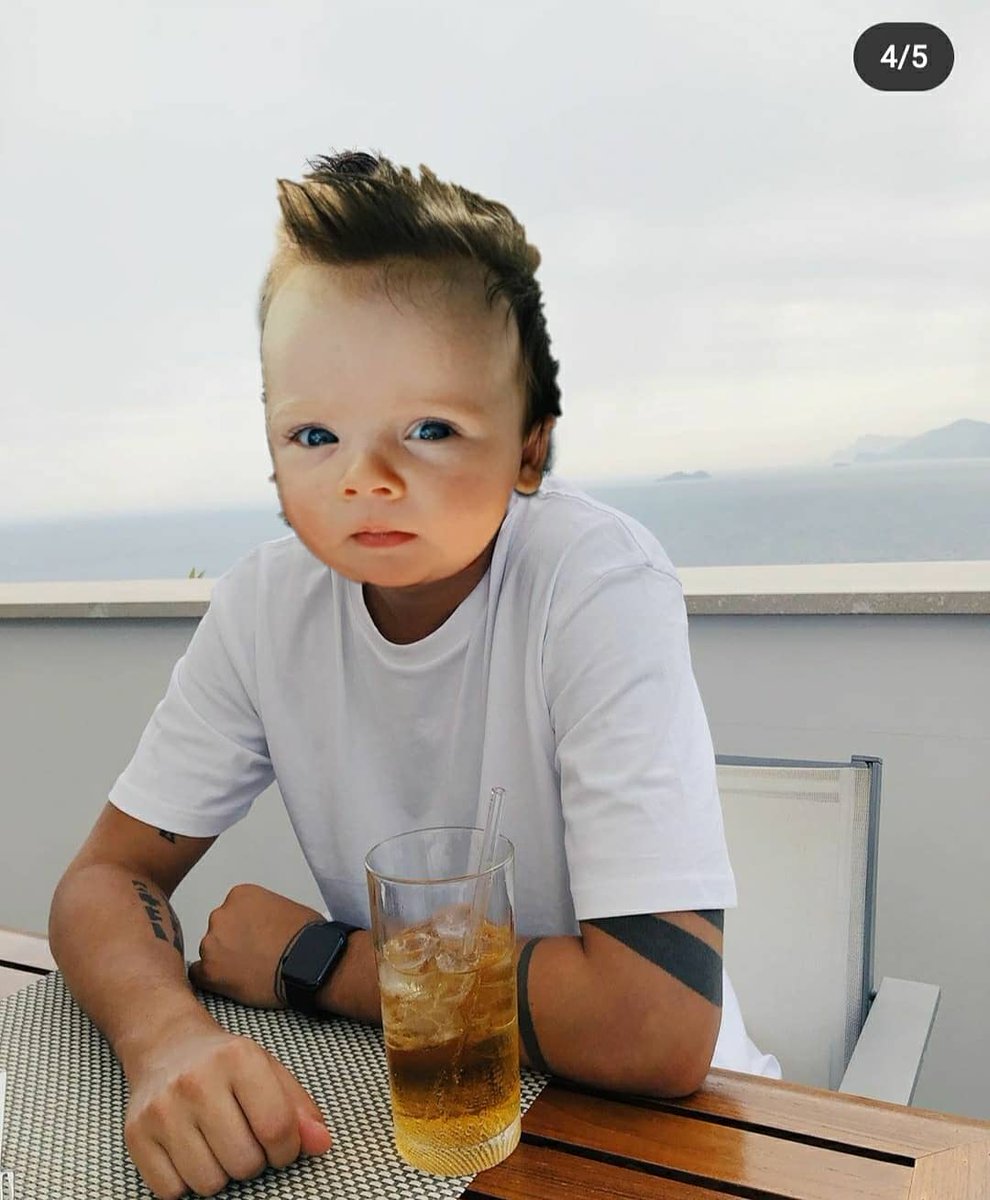 andrianatop_'s tweet image. God said copy paste. @tylerrjoseph @twentyonepilots #twentyonepilots #tylerjoseph #roedi #tyleredit