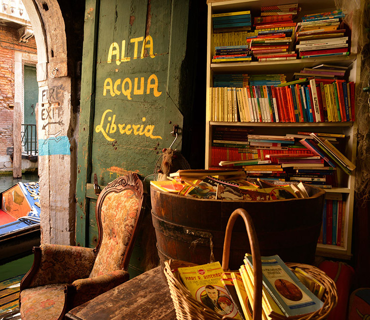 Per la giornata mondiale del libro un articolo dedicato alle book influencer più famose del momento da seguire su Instagram! divergenthink.it/book-influence…

#bookinfluencer #worldbookday2020 #GiornataMondialeDelLibro #book #books #bookblogger #Instagram #bookstagrammer