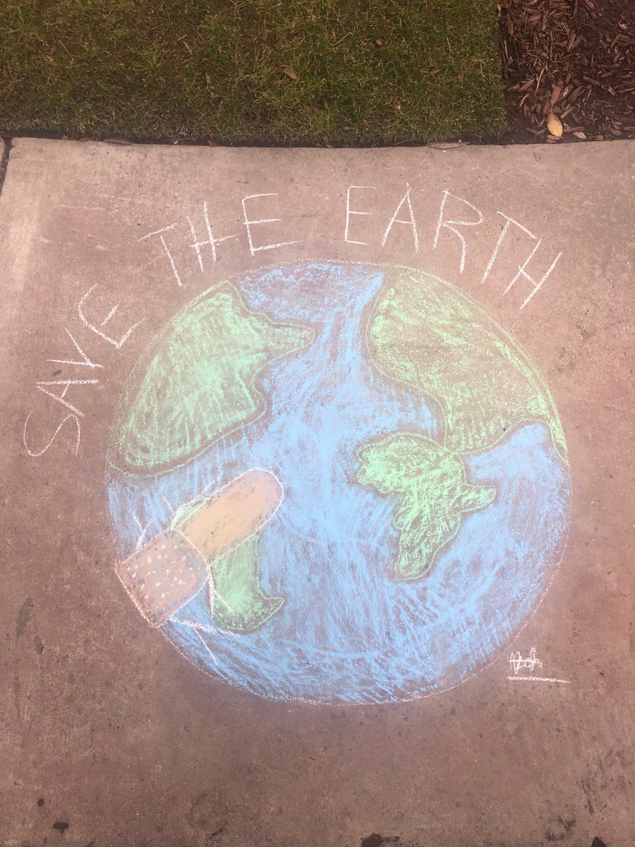 sggsvb's tweet photo. Yesterday, in honor of Earth Day, Mrs. Bradley's 7th and 8th grades students were charged with the simple task of finding beauty outside! Saints drew images with chalk, found some flowers or trees, or otherwise just enjoyed the gorgeous weather. Well done, Saints!
#SGGS #SGGSVB https://t.co/BGI5GwWI5C