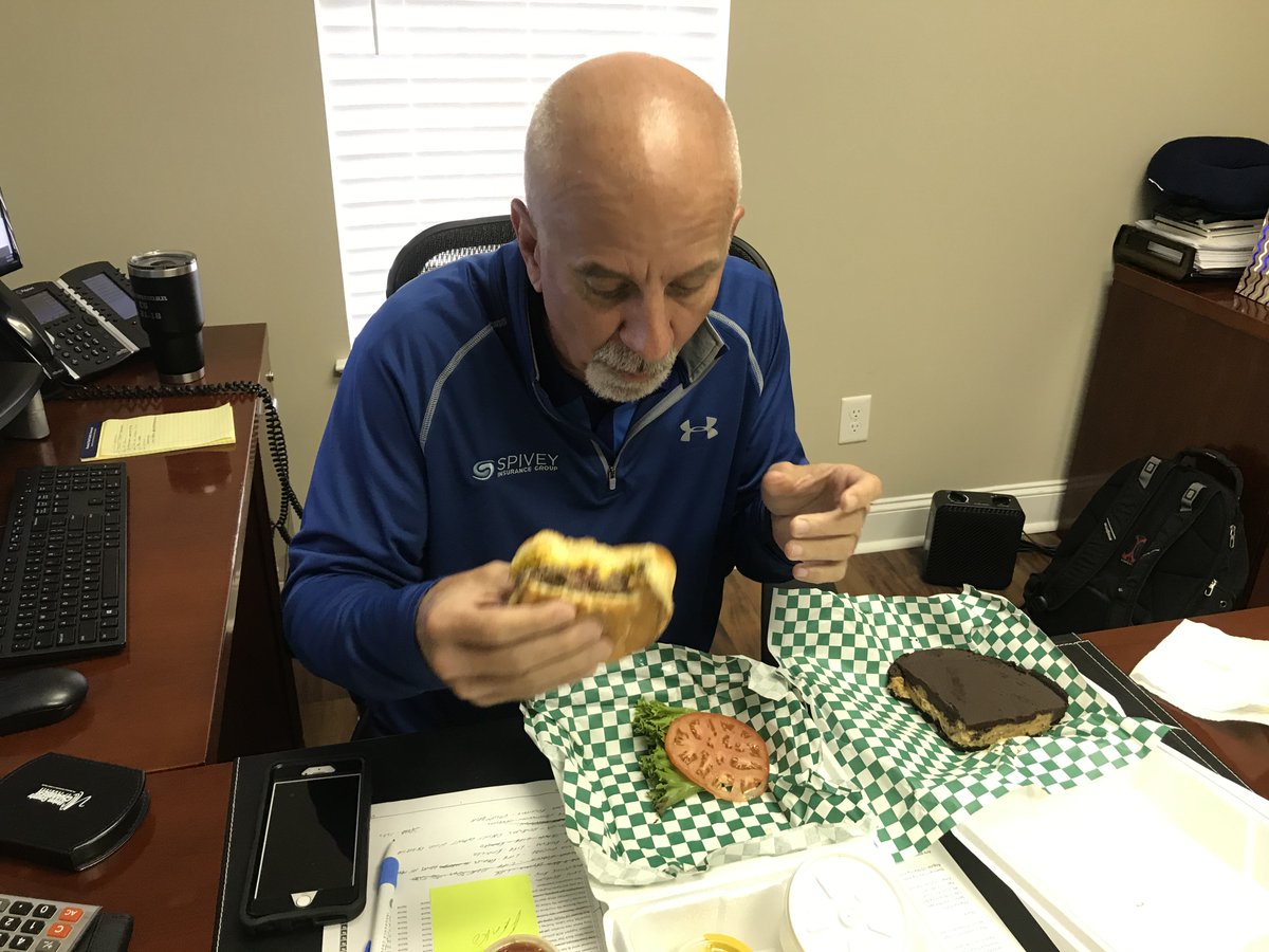 SpiveyInsurance's tweet photo. Celebrating our "Thankful Thursday" lunch provided by our friends and clients at Your GG’s Kitchen. We have 1 word AMAZING. They offer pick up. Give them a call (980) 414-1000 You will be back!!!
#supportlocal #localrestuarant #localbusiness #familybusiness #indiantrailnc https://t.co/kS3RA9YSr1