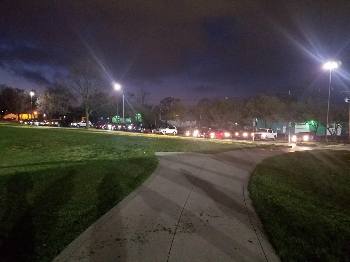 Unit4Schools's tweet photo. Friday night, Centennial's Tommy Stewart Field, baseball & soccer fields, & Central's Spalding Park will be lit from 8-8:20 in support of senior student-athletes & healthcare workers. Participate by parking nearby w/ lights on. PLEASE remain inside vehicles. #Unit4Community https://t.co/DBkcgIHcXV