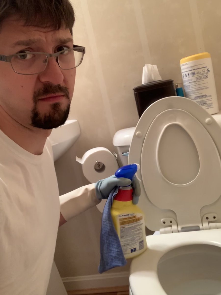 Noticed I missed kindness day...my wife said it would be kind of me to clean my least fav place to clean... 🤢 #IdidIt4theSelfie 🤷‍♂️ #canepride ⁦<a href="/WHSCane/">Wilmington HS</a>⁩