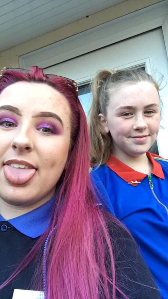 pippa_steel's tweet photo. This is what #Uniform4uniforms looks like in Yorkley!!! 

Some super duper Brownies, Brownie helpers, and little sisters ALMOST big enough to be a Rainbow!! https://t.co/gmJTrF2UfK