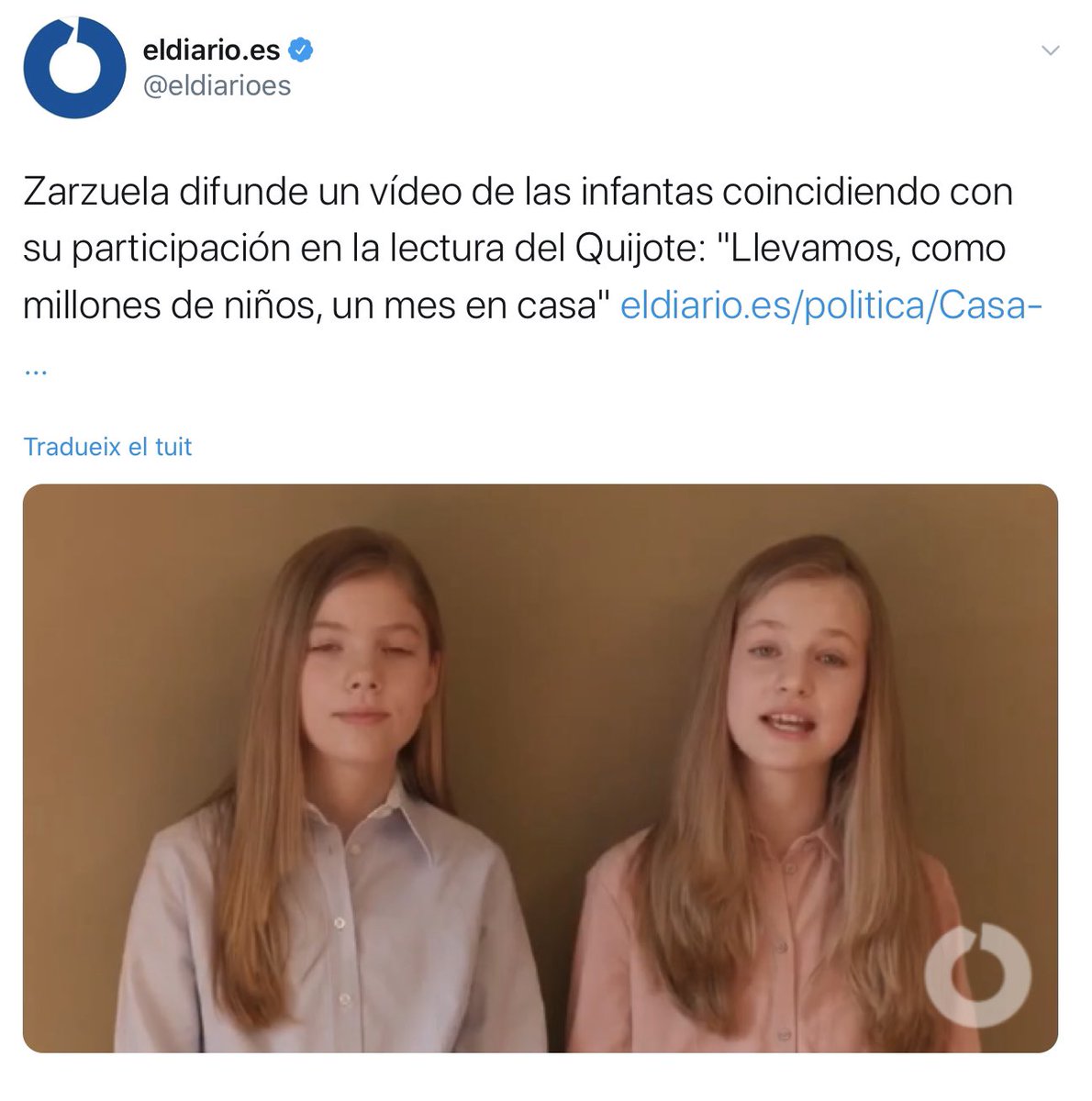 jaume_pros's tweet photo. “Llevamos, como millones de niños, un mes en casa.” https://t.co/piOmW1Di6t