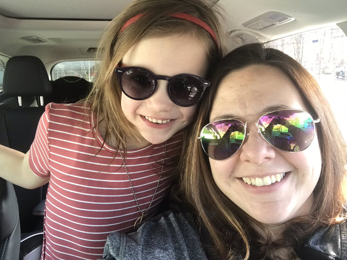 PelhamHighLMC's tweet photo. We’re wearing our shades today!!  #PSDSpiritApril #everyday https://t.co/oaDa8ygjRX