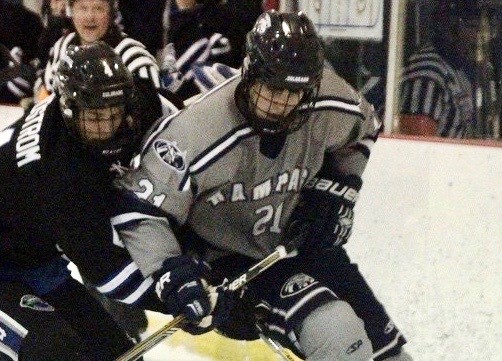 CORubberHockey's tweet photo. Colorado Springs native, longtime Colorado youth star @jakevaughan21 off to @NCAAIceHockey D-III @ConnCollegeMHKY next season

READ MORE HERE: https://t.co/E18mhx5UNe https://t.co/ARpCKd5DQ6