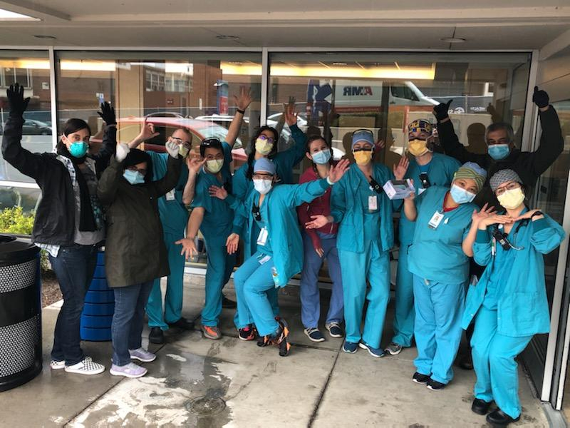 Giving healthcare teams a little something to look forward to during a 12+ hour shift 🥰. Thank you to Nirmals and Surrell for taking care of our Seattle heroes! #saverestaurants #thankyoudoctors #thankyounurses #healthcareheroes #hcwshoutout #feedtheheroes #offtheirplate