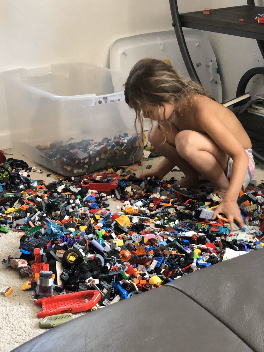 ChrysalisMama's tweet photo. My daughter, at 5 years old, is 100% clear on how one is to live ones best life: https://t.co/rHMUHeTVip