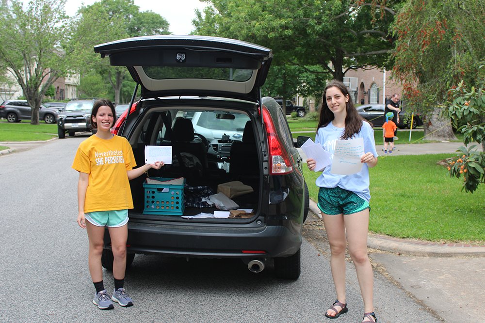Anna Paradise and Michal Ilouz, teens from Emery/Weiner School, have collected hundreds of letters that have been given to seniors and other isolated members of the community.  #EverydayMoralCourage https://jhvonline.com/letters-of-hope-emery-teens-delivering-comforting-messages-p27484-96.htm