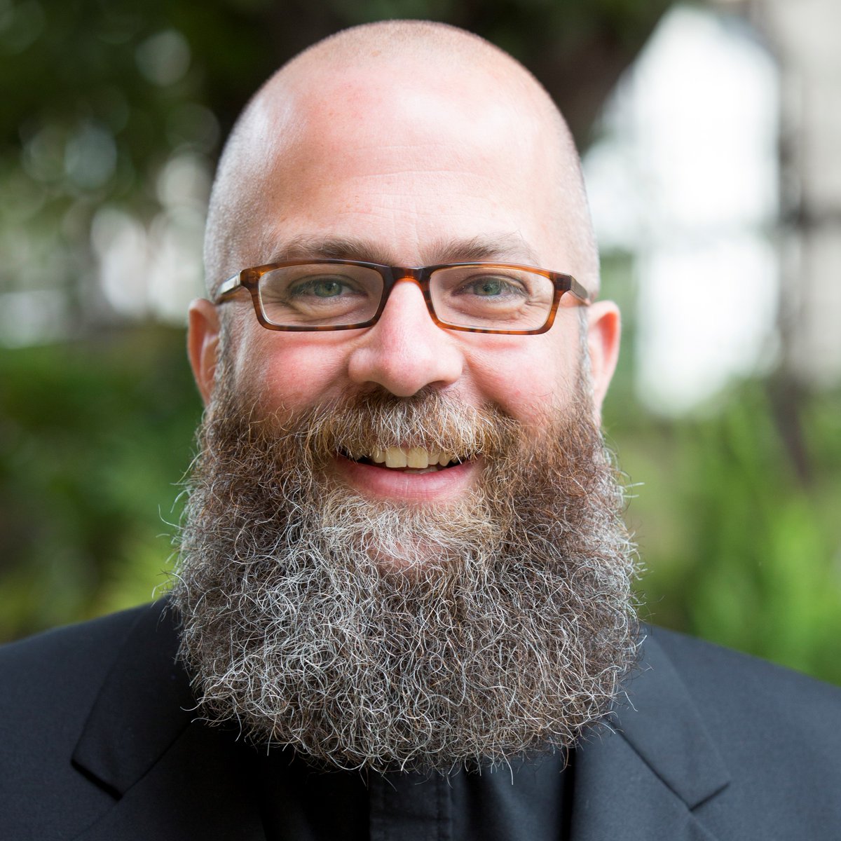 LMUStudentEXP's tweet photo. Looking for conversations on service &amp; justice? @csa_lmu is taking Justice on Tap virtual! Join them today from 5-6 p.m. for a conversation with #LMUAlum Fr. Brendan Busse, pastor for the Dolores Mission Church. Details here: https://t.co/RdQbnMHNF2 #StudentEXP #ServiceandJustice https://t.co/CxmyZXzhBL